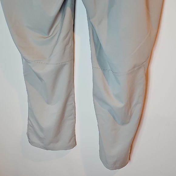 Nike Golf Relaxed Fit 41x30 Men's Beige Pants - Picture 5 of 9